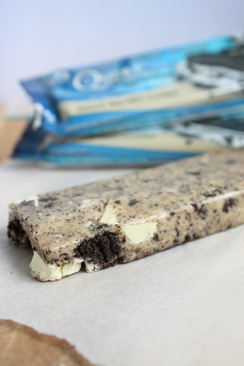 Quest Bar Cookies & Cream без упаковки